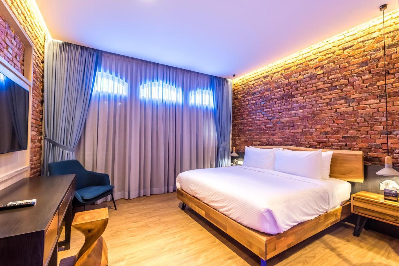 Hotel Tien Terrace Macalister George Town Esterno foto